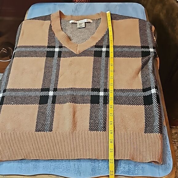 Max Studio tan & Black Buffalo plaid sweater size XS - Picture 11 of 11